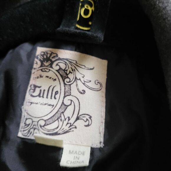 Jacket with Belt - Size Medium - Picture 4 of 7